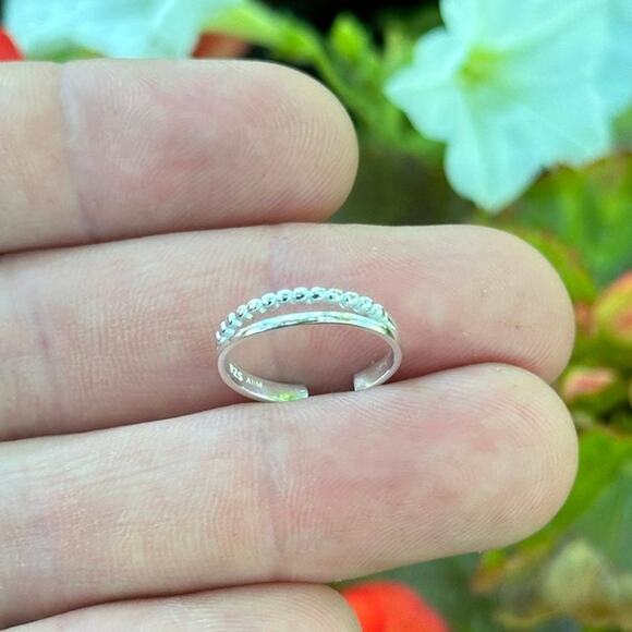Sterling Silver Adjustable Two Row Bead and Band Toe Ring - Picture 1 of 5